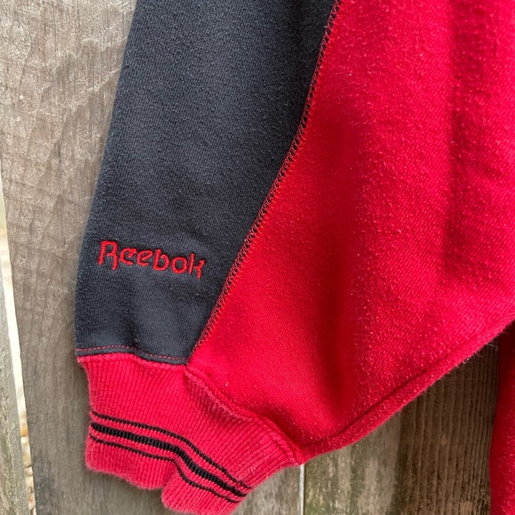 Vintage Reebok Men's Red and Black Collard Crewneck Sweater - Picture 2 of 5
